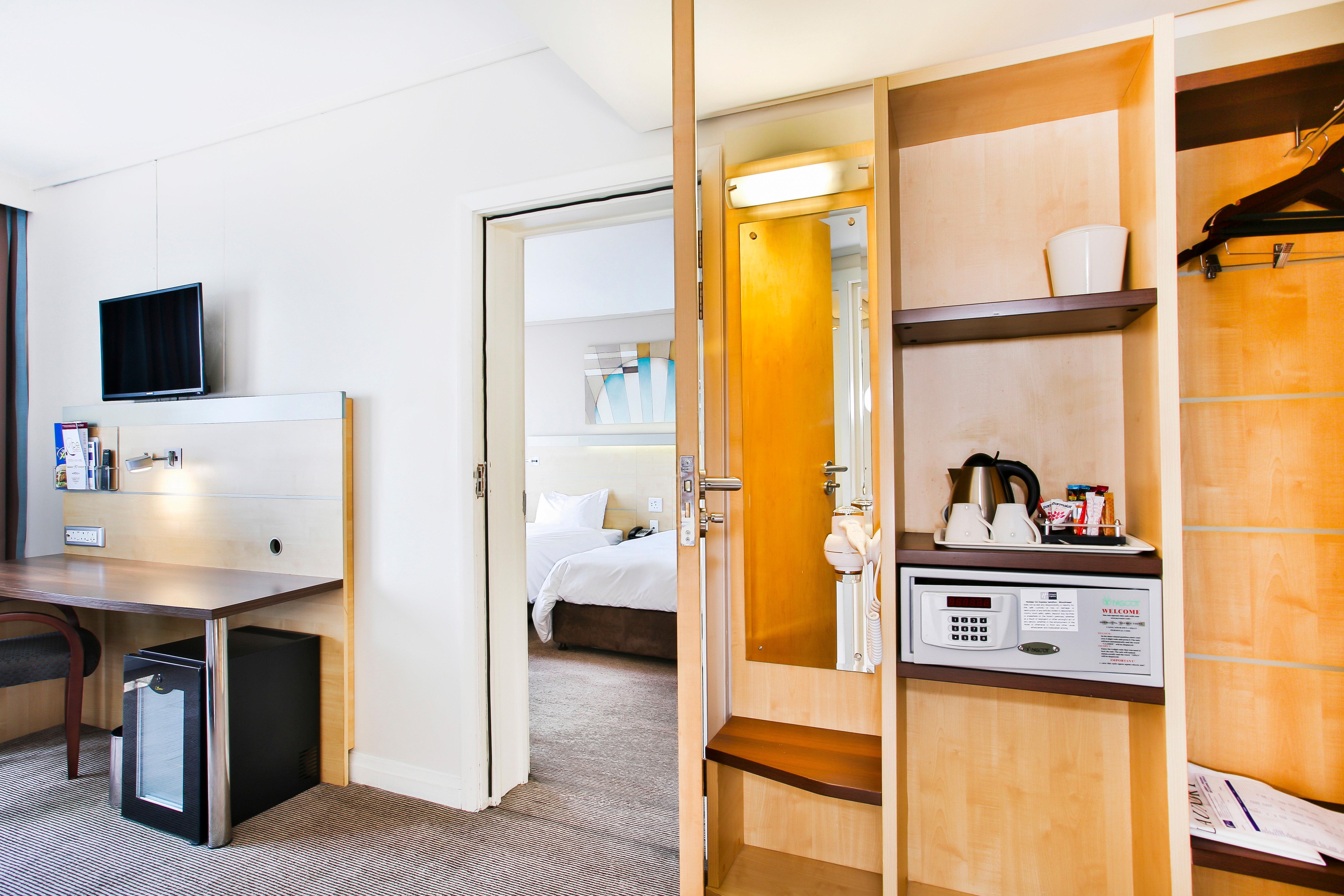 Holiday Inn Express Sandton-Woodmead By Ihg Luaran gambar