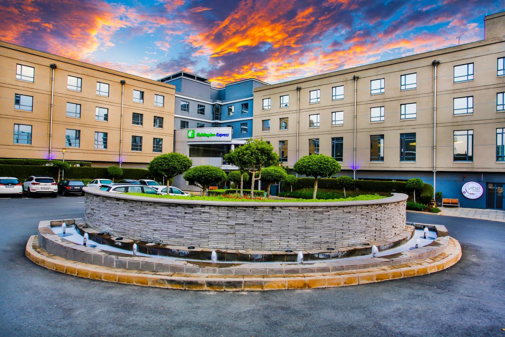 Holiday Inn Express Sandton-Woodmead By Ihg Luaran gambar
